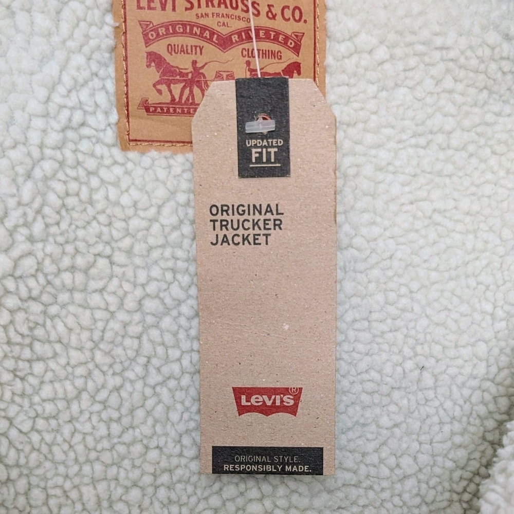 Levi's Women's Original Sherpa Trucker Jacket - Picture 5 of 8